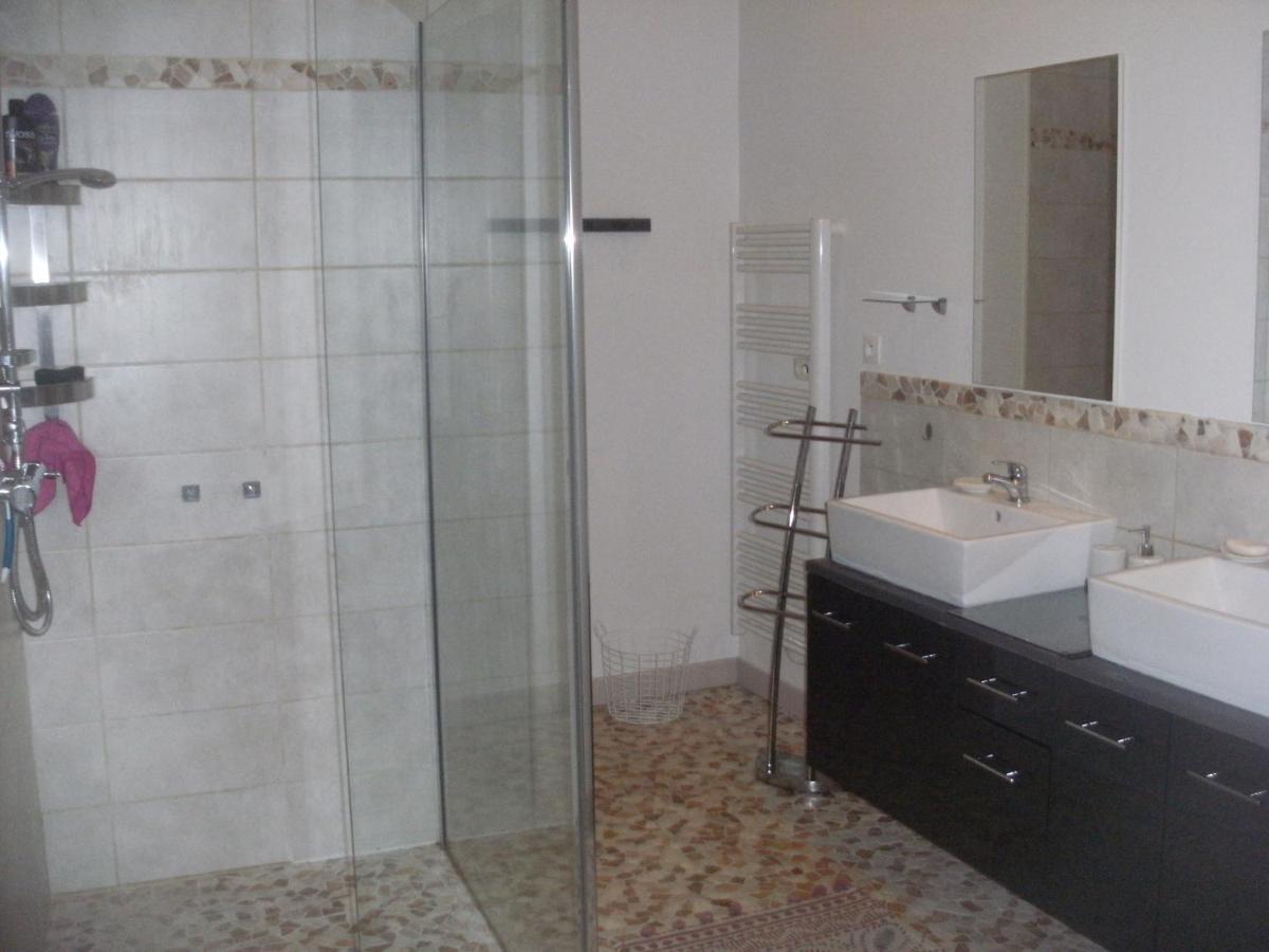 Grange Dans Ancien Corps De Ferme Hotel Bellengreville  Екстериор снимка