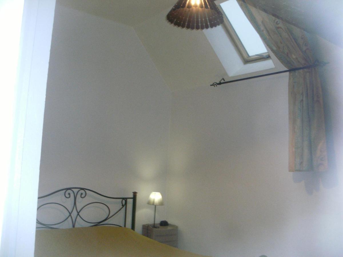 Grange Dans Ancien Corps De Ferme Hotel Bellengreville  Екстериор снимка